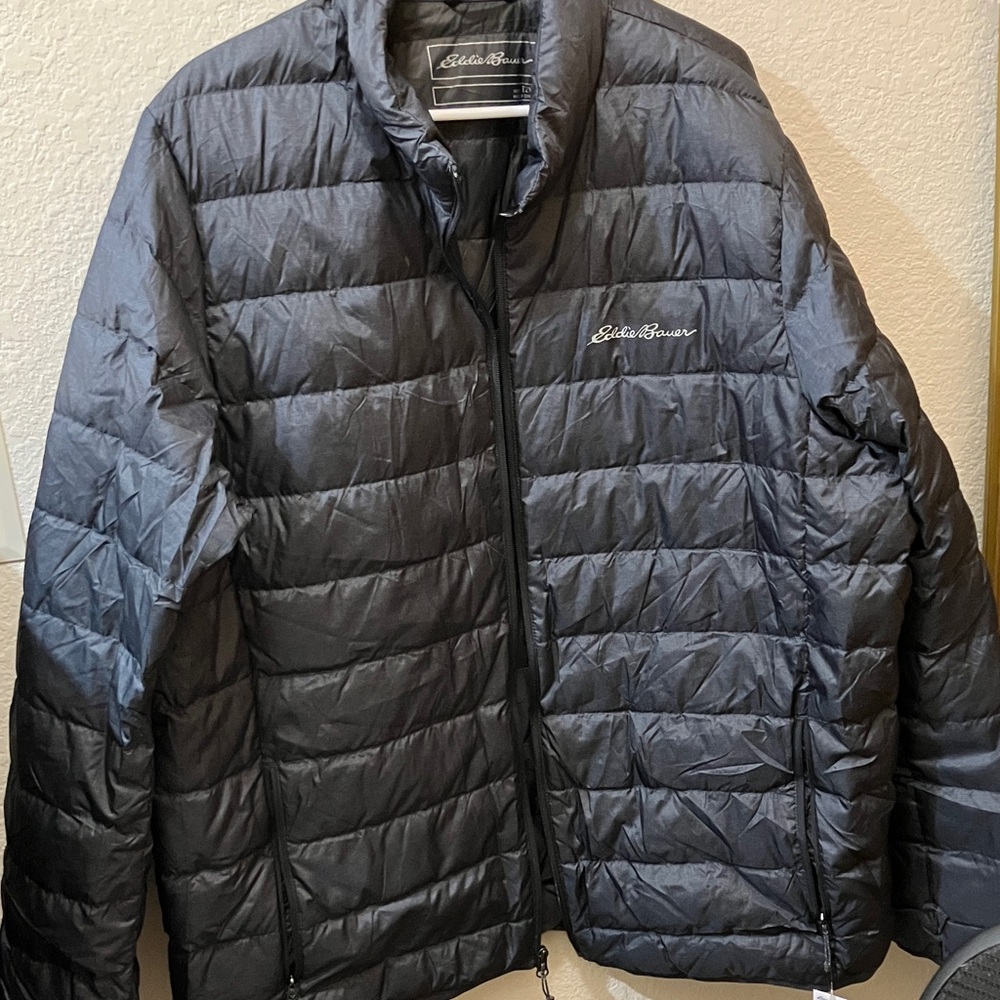 Eddie Bauer Men's Charcoal Puffer Jacket - Light Material